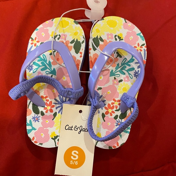 Cat & Jack toddler Girls Flip Flops - Picture 1 of 5
